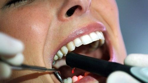 Nedostupná zdravotní péče trápí desítky tisíc lidí, problém je hlavně se zubaři